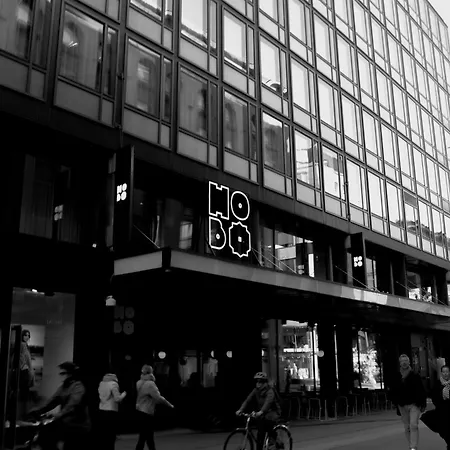 Hobo Hotel 4*